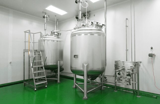 Stainless steel mixing vessels for home care liquid production