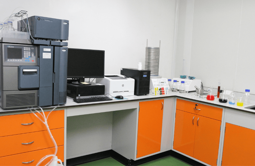 Chromatography and analytical instruments in the Edmark Industries laboratory