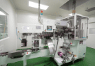 Automatic cartoning machine on the packaging line